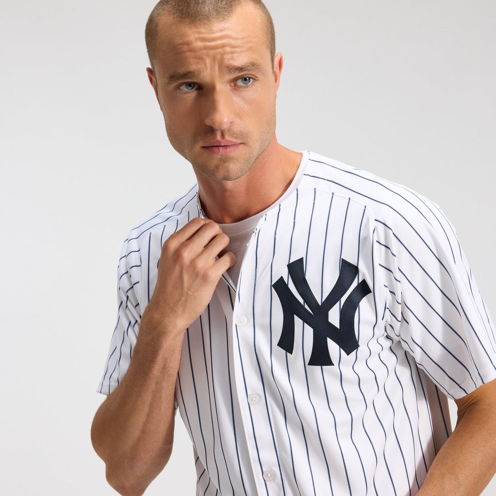 Men's New York Yankees Aaron Judge Nike Gray Road Limited Player Jersey