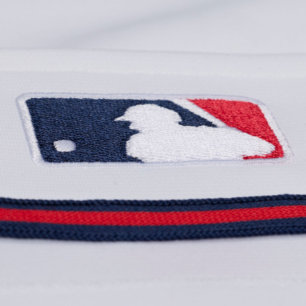Men's Atlanta Braves Andruw Jones Mitchell & Ness White 2005 Authentic Jersey